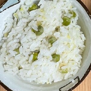 炊飯器で簡単！白だしで優しい味の豆ご飯